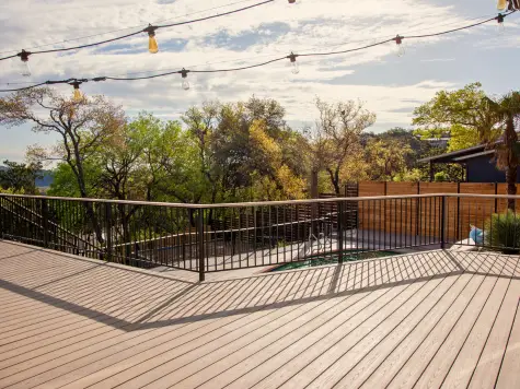 Leveled deck with safety railing